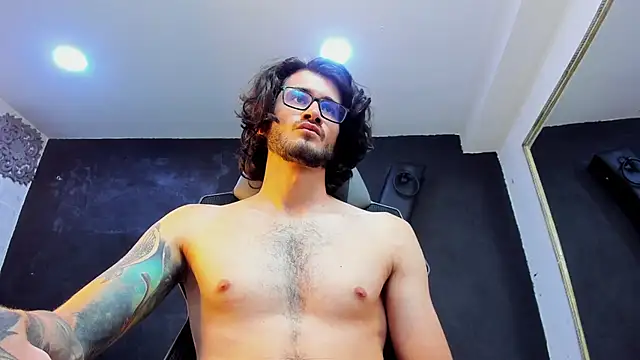 [9 May 20:39] Private Show - video của người mẫu cam Loggan_donnelly