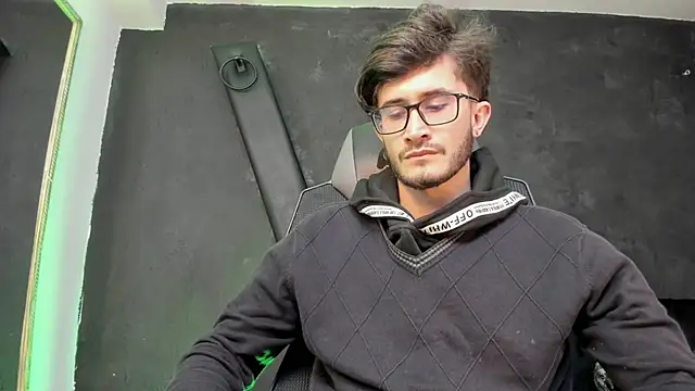 [21 Jul 16:15] Private Show - video của người mẫu cam Loggan_donnelly