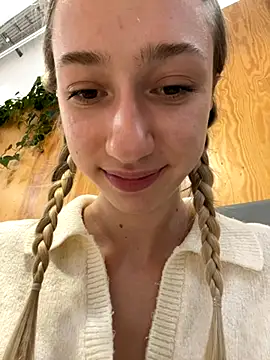 Date at cafe ended with an orgasm in public toilet 🔞 - video by Lia__Love cam model