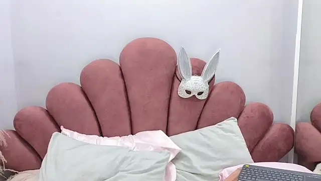 Mounting cock in my boss's chair - video by GABYTAYLOR_ cam model