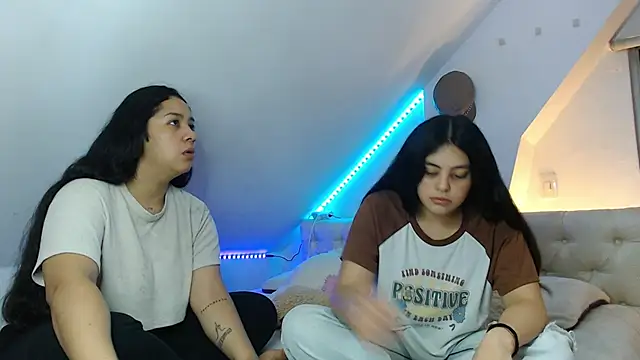 This is the most delicious way to scissor each other.... - video by Scarlett_Jazmin cam model