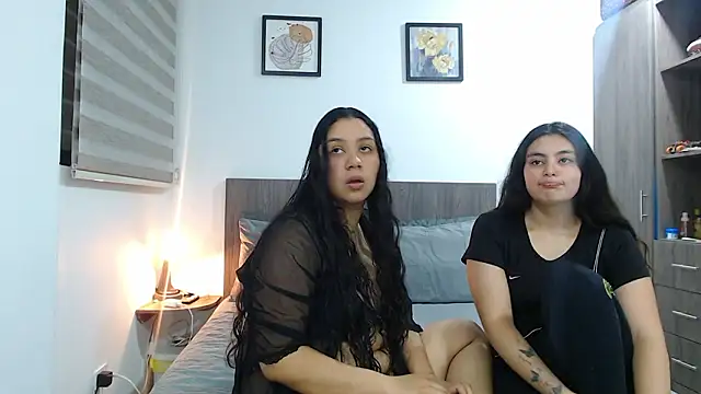 Pussy licking for Scarlett in a different way than always...