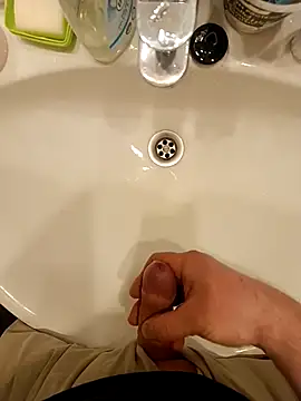 [6 Feb 22:28] Public Show - video av awesome-dirty-dick cam model