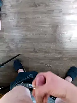 [29 Mar 15:48] Public Show - awesome-dirty-dick 캠 모델의 동영상