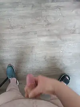 [8 Jul 10:02] Public Show - clip cu awesome-dirty-dick model videochat