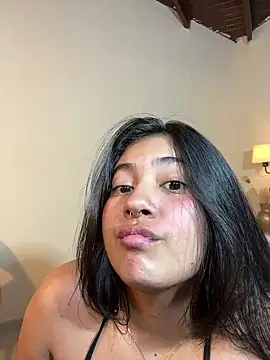 playing with my rich juicy pussy - clip cu AliceMayer1