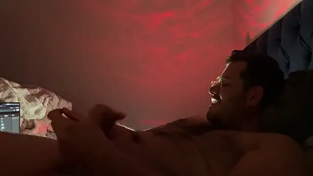 [17 Jan 00:19] Private Show - відео від вебкаммоделі bearcloudcomputa