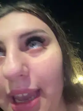 In public space - 😱🤫🤫Private Show－カメラキャストのDenisePalmerxの動画