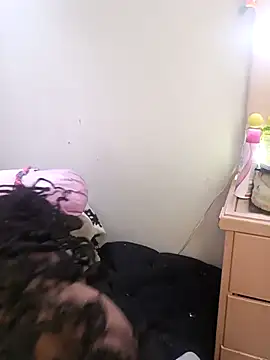 show dilso pussy hot - video by devi_black13_ cam model