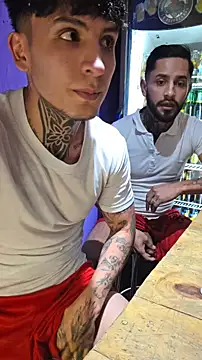 Private Show in public bar－カメラキャストのChristangel96_の動画