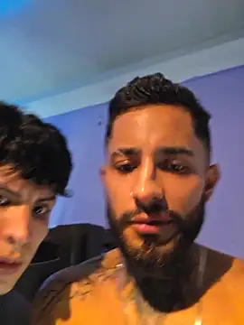 three cocks, two mouths and an ass－カメラキャストのChristangel96_の動画