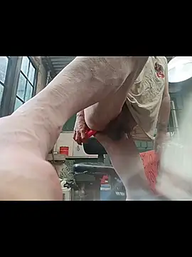 [5 Dec 17:23] Public Show - video by dicks-lover cam model