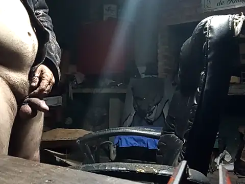 [19 Apr 04:28] Public Show – видео вебкам-модели dicks-lover