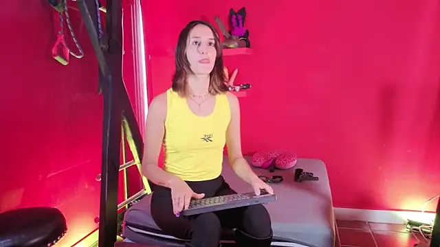 golden shower "the storm that awakens my wild side " - video by Ambar_Roux_ cam model