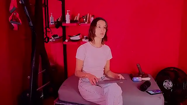 Normal day - video by Ambar_Roux_ cam model