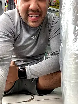 Show Cum - video by JuanZapata33 cam model