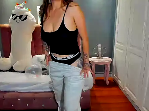 🔥😈 - video của người mẫu cam AliceLee_