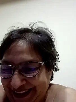 Honey, if you like my ass and pussy, watch this video. - video by florecita69 cam model