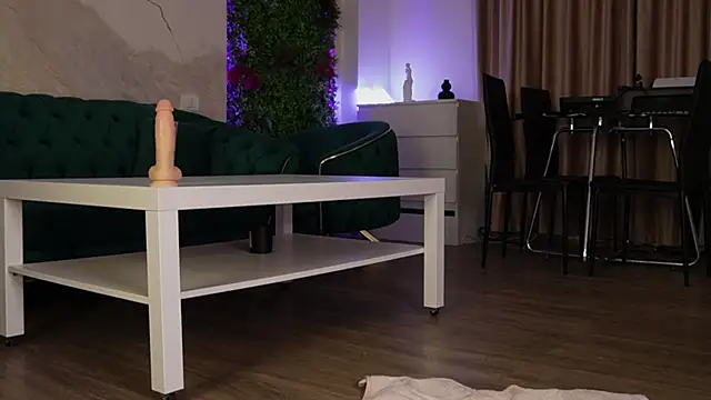 [10 Jun 14:36] Private Show - blondie_muller 캠 모델의 동영상