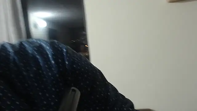 Black kiss and sex - video by ZuriandAlex cam model