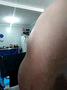 squirt y sexo en posicion de perrito - video oleh ZuriandAlex kamera model