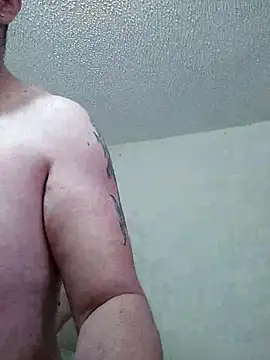 saltando en la cama - video by ZuriandAlex cam model