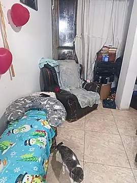 He fucks his girlfriend then his wife until he cums - video by ZuriandAlex cam model