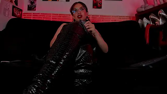 Your cock on my legs and boots - lilith-deveraux主播的视频