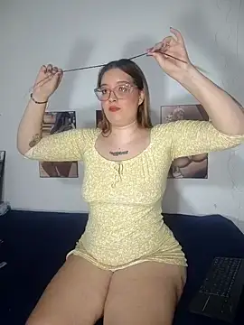 very hot and wet girl  🥵😈 - video by kkendallclark cam model