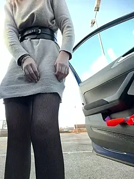 Parking public : gode chatte 🍆 - Redhairedteacher主播的视频