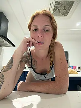 Private Show : FINGERS PUSSY OUTDOOR 😈