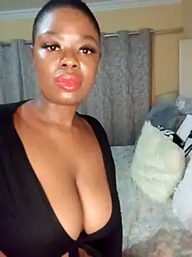 [22 Mar 00:28] Private Show - Luciouslips00 adlı kamera modelinin videosu