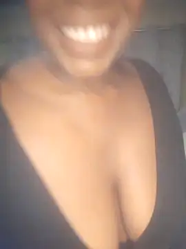 [12 Jun 19:25] Private Show - Luciouslips00 adlı kamera modelinin videosu