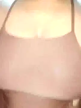 [19 Aug 19:14] Private Show - Luciouslips00 adlı kamera modelinin videosu