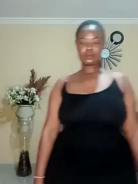 [28 Dec 09:43] Private Show - Luciouslips00 adlı kamera modelinin videosu