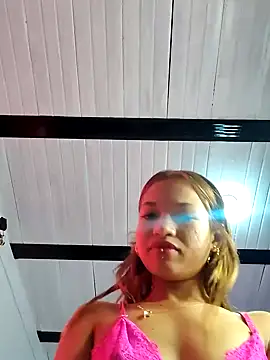 great deep throat 🥵 - video by carolanyi cam model