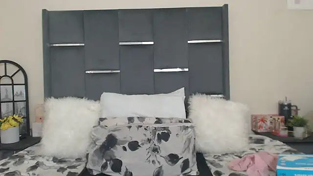 CREAMY AND JUICY WATERS - video by LaCaramellaChocolatia cam model