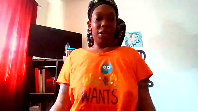 [11 Jul 08:30] Group Show - vídeo de MsSapPhire500 modelo de câmara