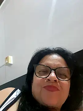 Enjoying my ass - Vídeo de Sharongirl07, modelo de vídeos