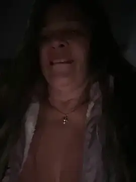 Crushing your balls ! ππππ - video by miisevvie_ cam model