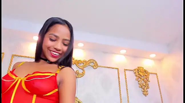 Kiss It Better 💋👅 - video by LucyLeah cam model