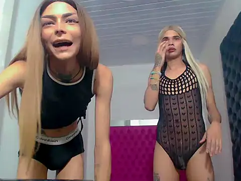 Hot sisters - video luna_gil_sex kameramallilta