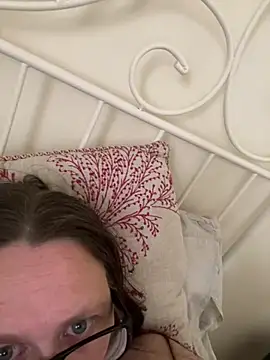 [16 May 10:59] Private Show - video by Foxy_Evie40XO cam model