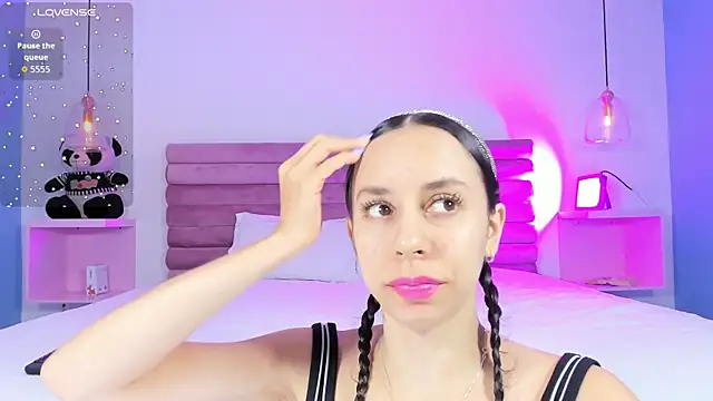 have fun with this girl's juicy and fluffy pussy 🌺👅🌸 – video od webkamerové modelky AbyCooper