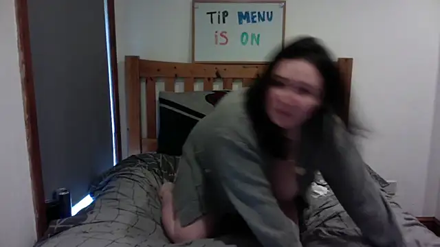 Private Show with a strip tease and my dildo - clip cu BrunetteKrystalUK