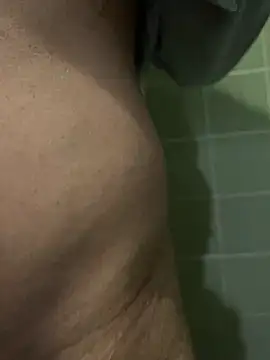 Una chuapadita en el baño - Video von Effyvice13 Cam-Model