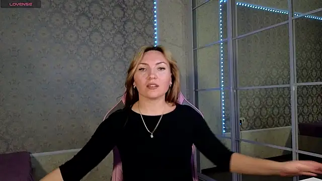 minet and toples - video by -DIVORA- cam model