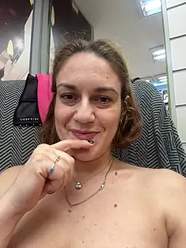 [18 Dec 23:41] Private Show– _linarose kameramodell videója