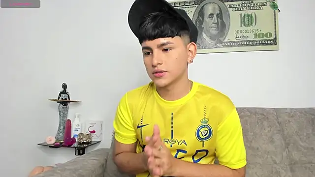 [4 May 10:08] Private Show – video modela na kameri Lyam_ap