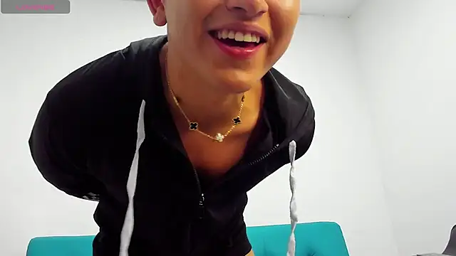 You like milk in mouth? – video modela na kameri Lyam_ap